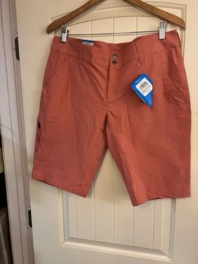 Columbia Women’s Shorts in Coral